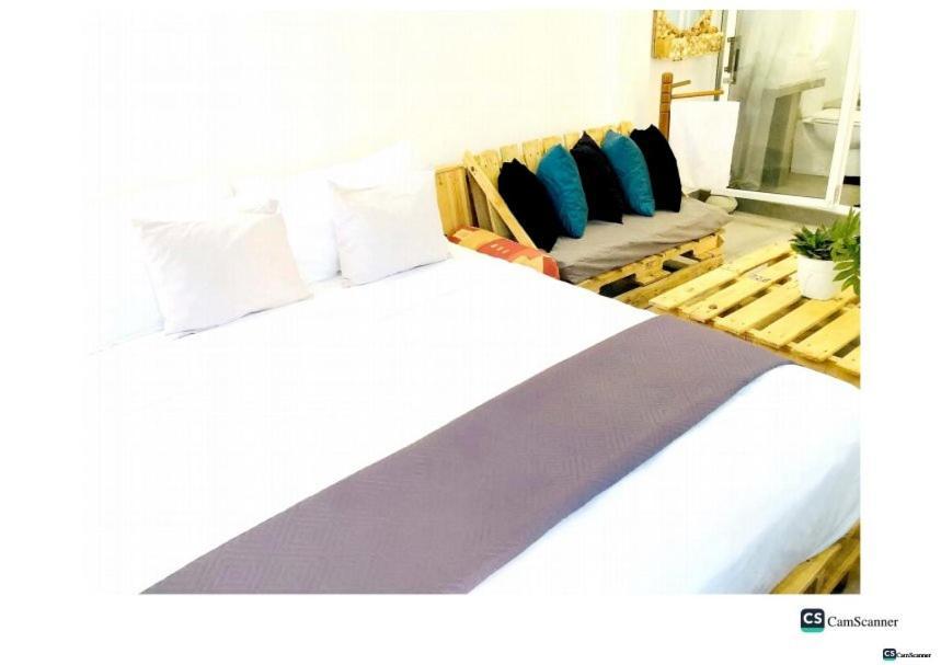 Ayona Beach Villa Katuneriya Habitación foto