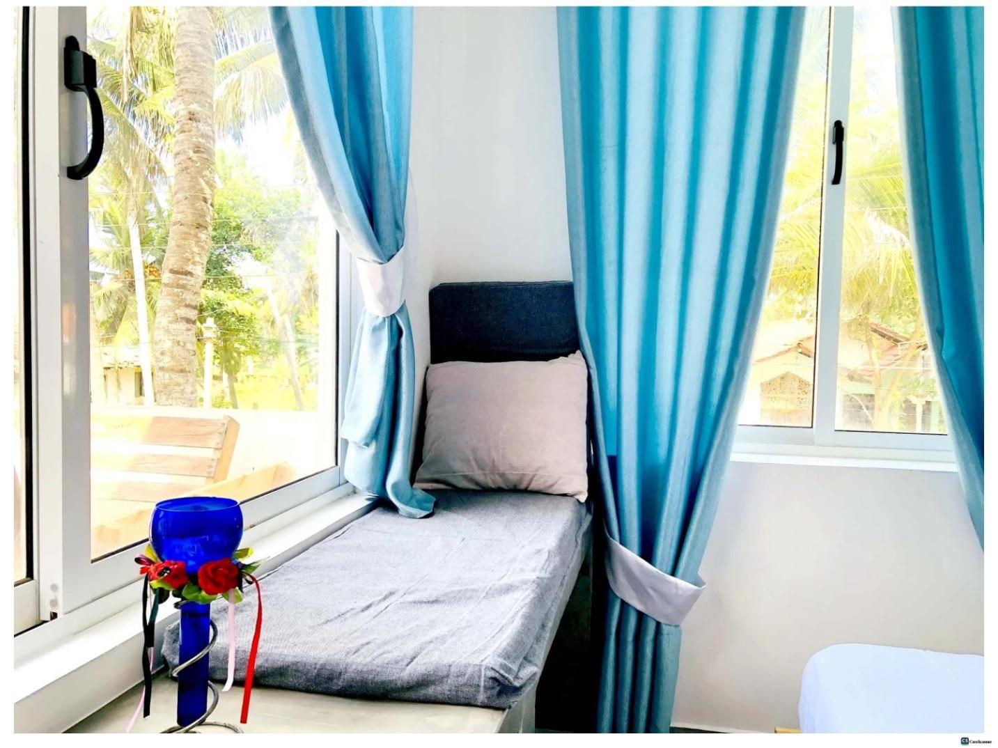 Ayona Beach Villa Katuneriya Habitación foto
